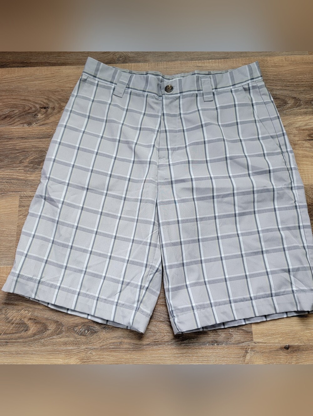 Adidas Mens Light Gray Plaid Flat Front Golf Shorts Size 30
